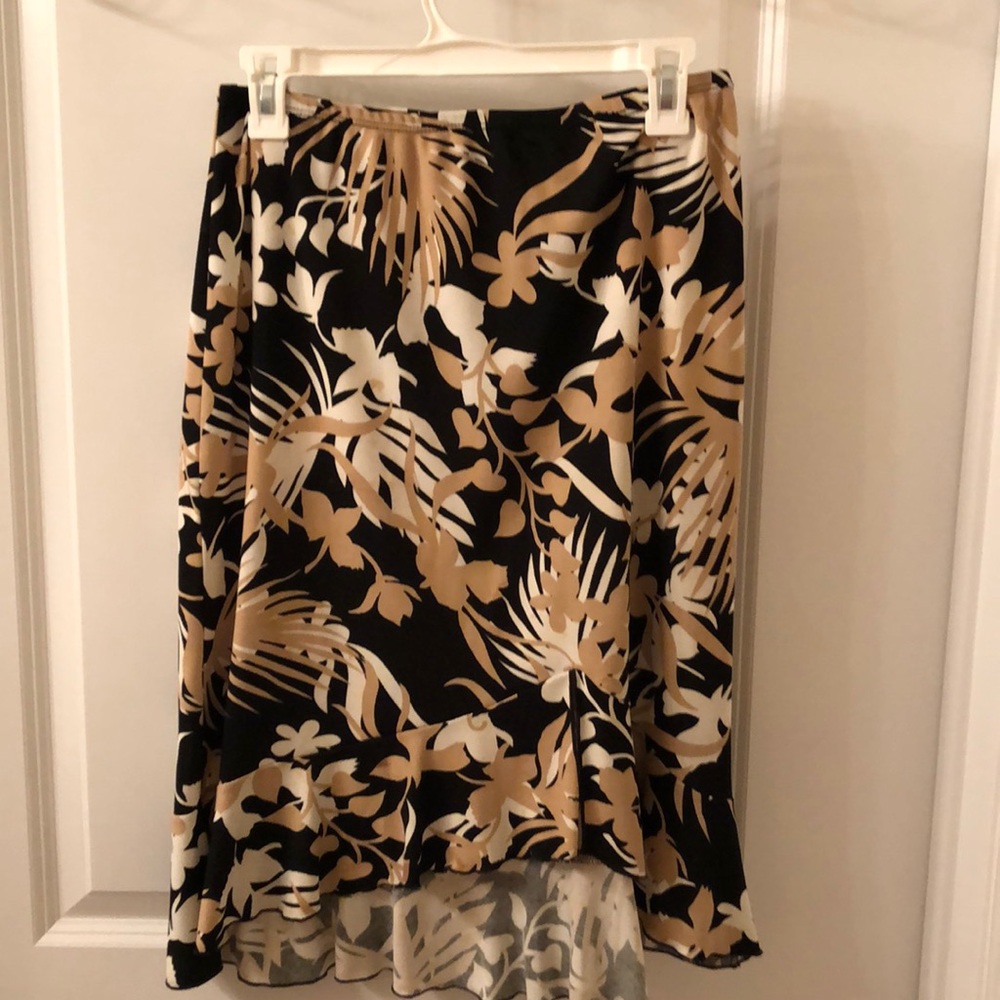 BCBG floral skirt with ruffle